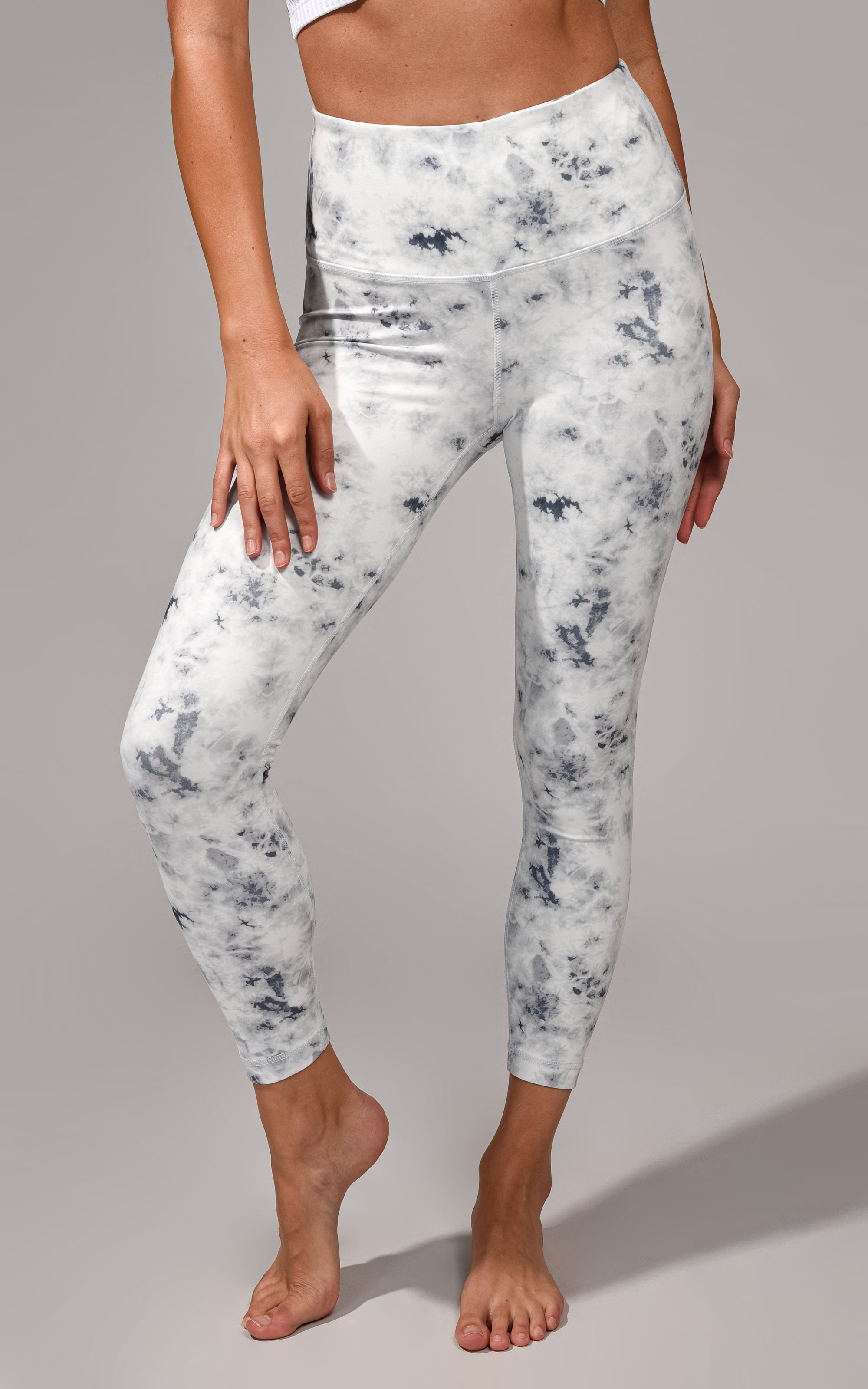 Yogalicious Lux Grey Camo Leggings Womens Size XS Grey and White Yoga Pants