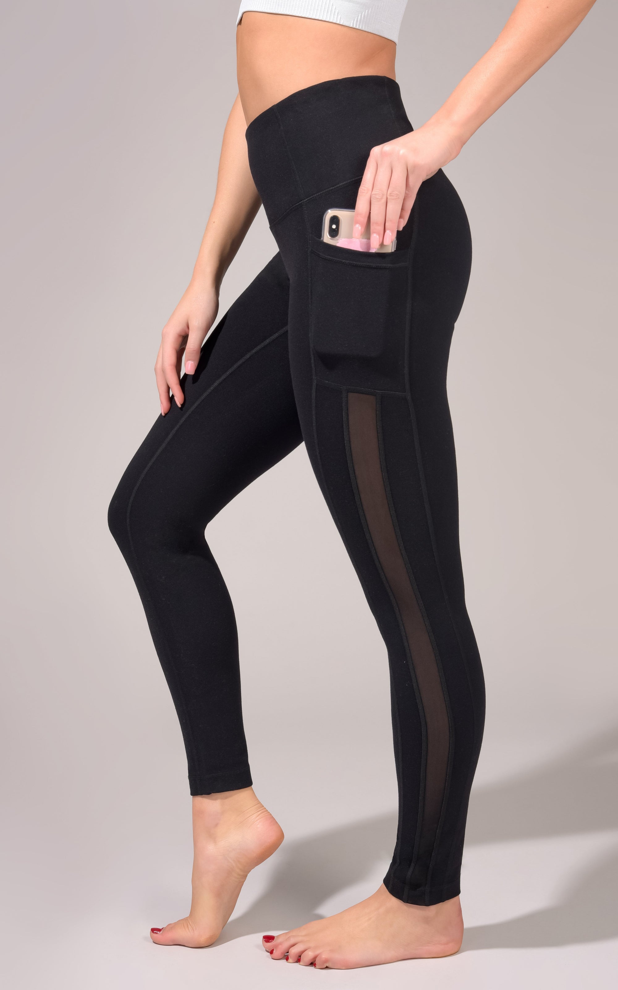 Wholesale Women′ S Best Mesh Capri Hot Yoga Pants with Pockets
