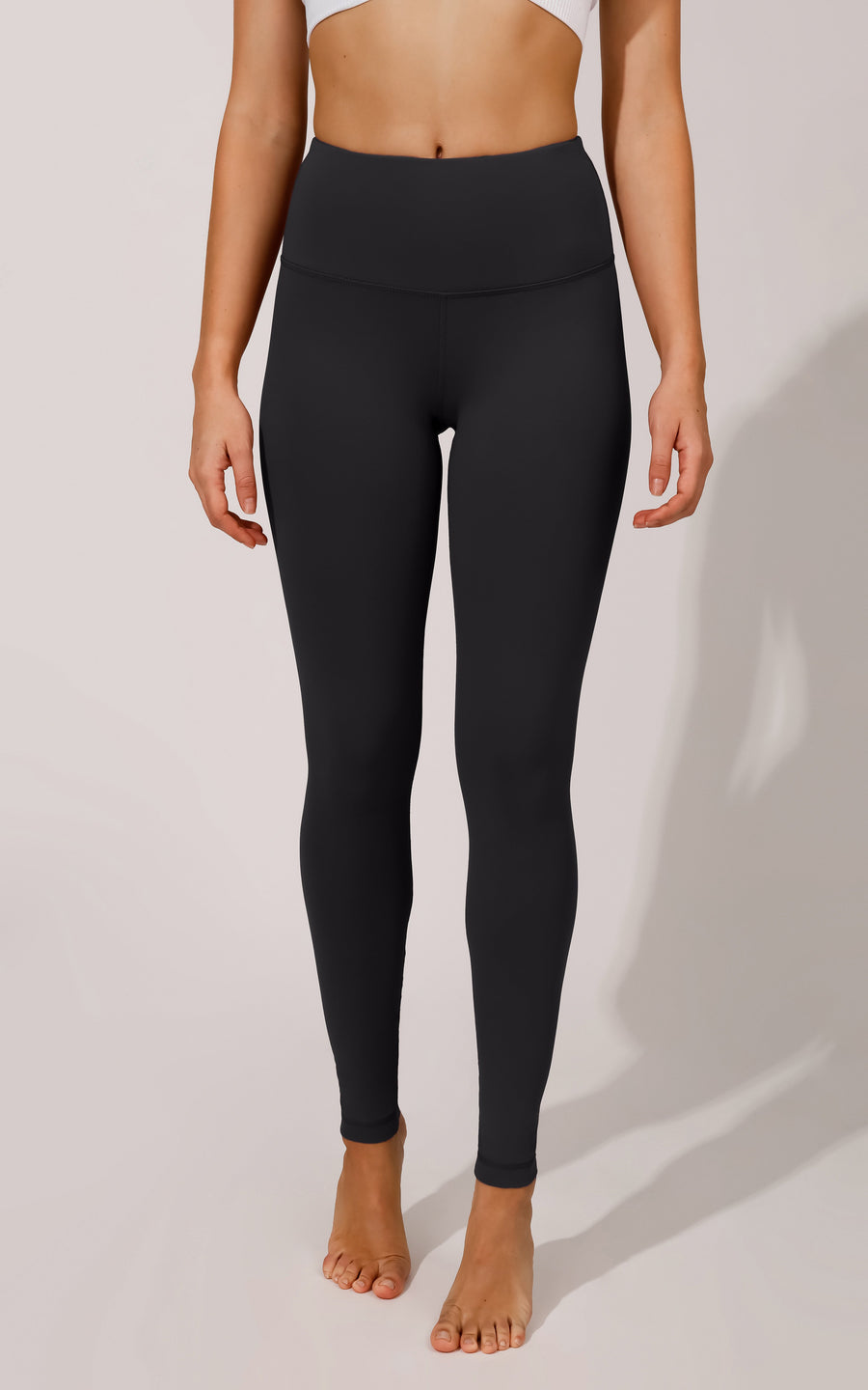 SAN DIEGO CA 🇺🇸  Luxury Booty Leggings. Flare Cut with Center