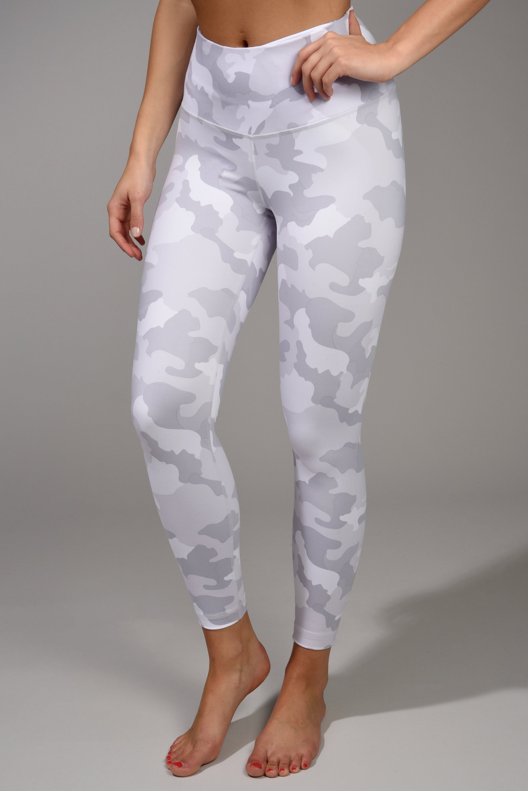 Yogalicious, Pants & Jumpsuits, New Yogalicious Lux Quartz Print High  Rise Side Pocket 78 Ankle Legging White